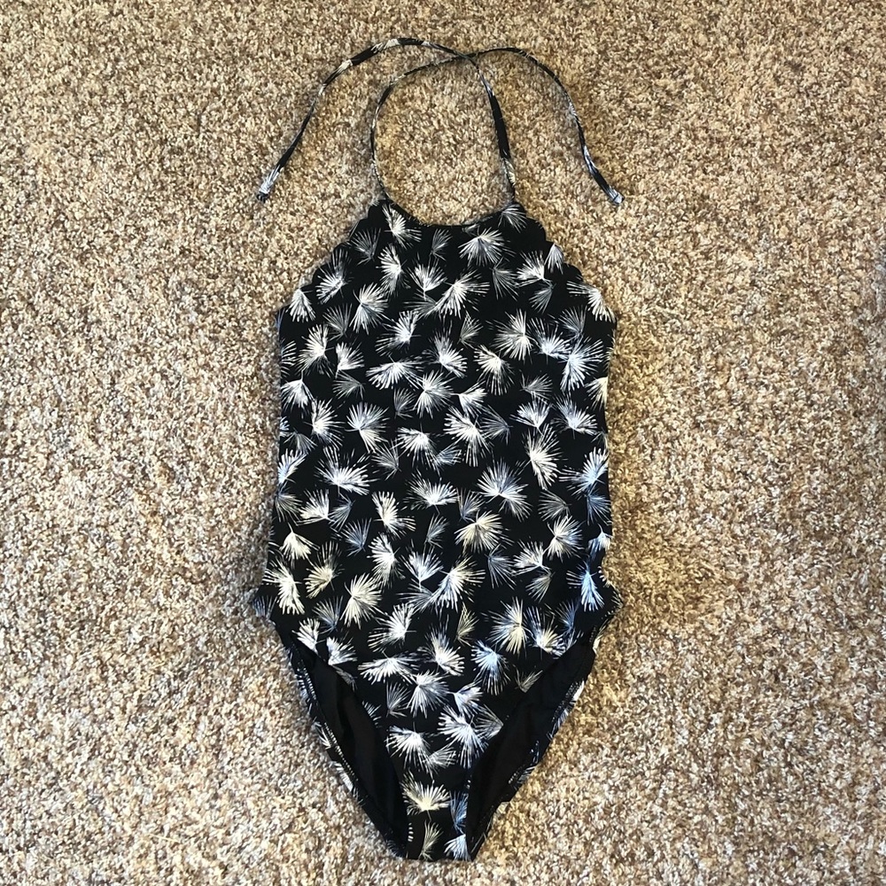 La Blanca Women’s Black White One Piece Swim Suit